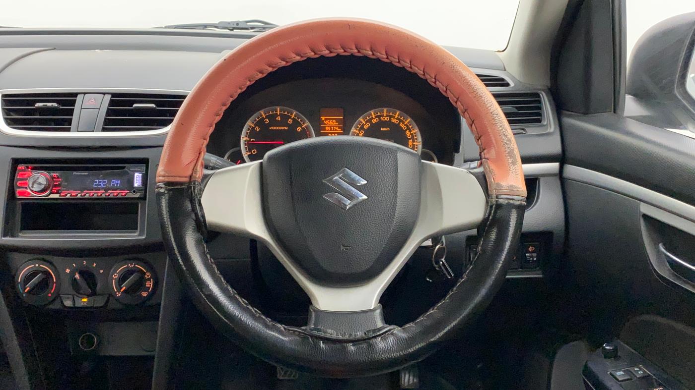 2011 Maruti Swift VXI, Petrol, Manual, 95,774 km, Steering Wheel Close Up