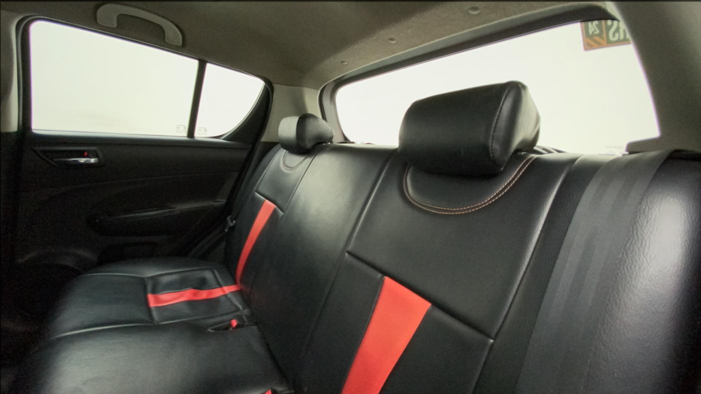 2011 Maruti Swift VXI, Petrol, Manual, 95,774 km, Right Side Rear Door Cabin