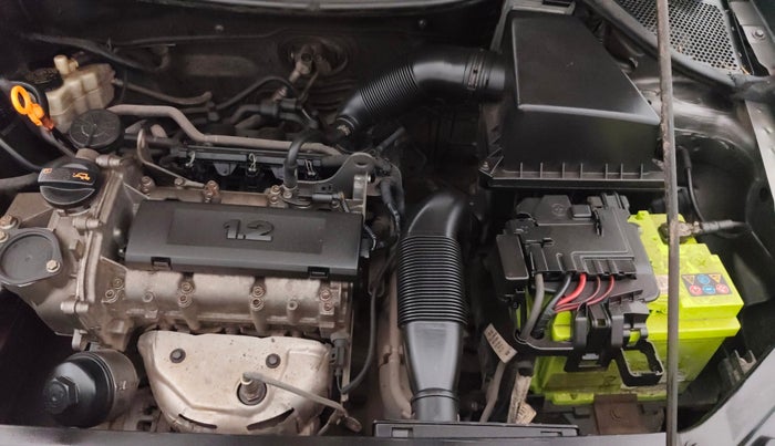 2013 Volkswagen Polo HIGHLINE1.2L, Petrol, Manual, 90,116 km, Engine View - Left