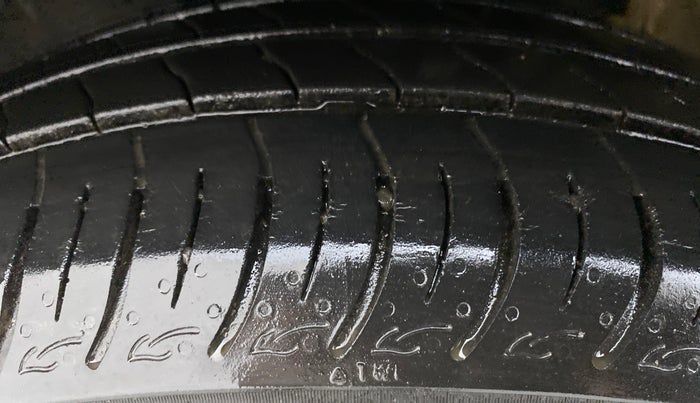 2019 Maruti Baleno DELTA PETROL 1.2, Petrol, Manual, 20,111 km, Left Front Tyre Tread