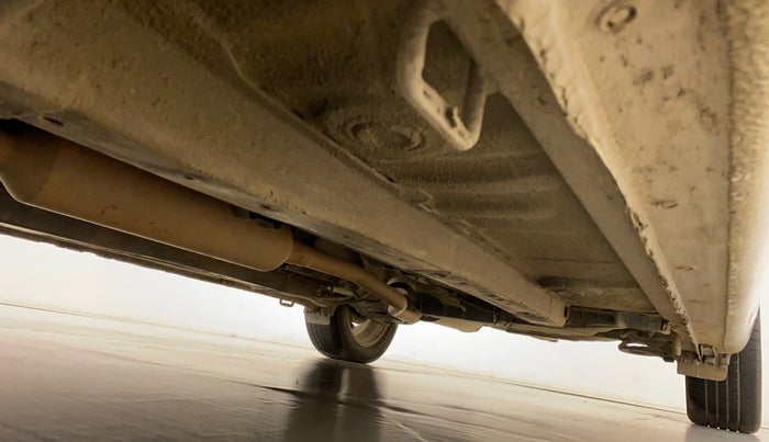2016 Maruti Ciaz ZXI+ AT, CNG, Automatic, 1,14,934 km, Right Side Underbody