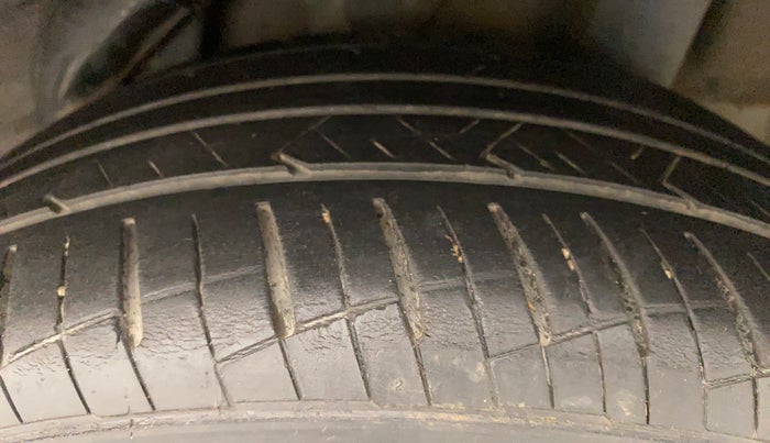 2018 Hyundai Verna 1.6 VTVT SX, Petrol, Manual, 40,461 km, Left Rear Tyre Tread