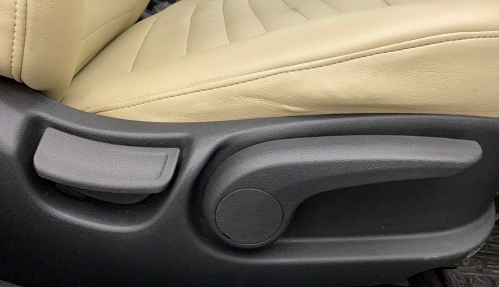 2018 Hyundai Verna 1.6 VTVT SX, Petrol, Manual, 40,461 km, Driver Side Adjustment Panel