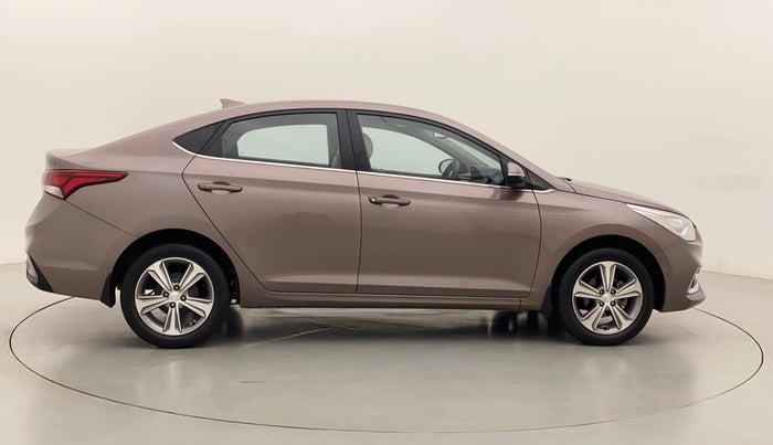2018 Hyundai Verna 1.6 VTVT SX, Petrol, Manual, 40,461 km, Right Side View