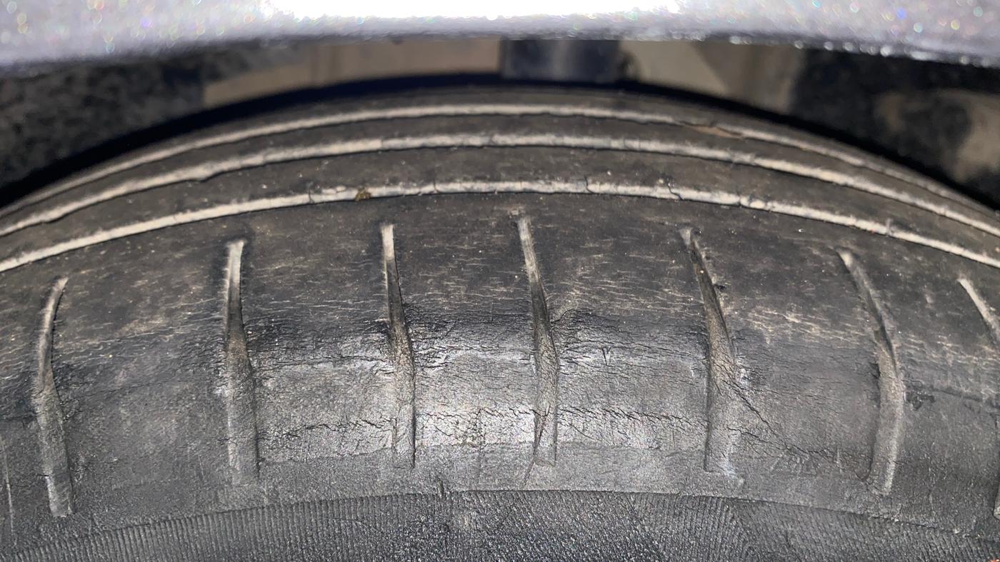 2020 Tata TIGOR XZ PETROL, Petrol, Manual, 61,814 km, Right Front Tyre Tread