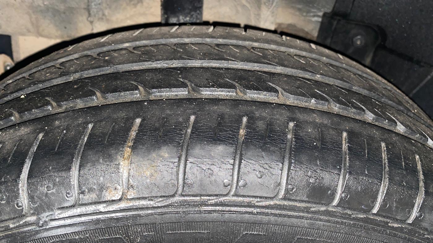2020 Tata TIGOR XZ PETROL, Petrol, Manual, 61,814 km, Right Rear Tyre Tread
