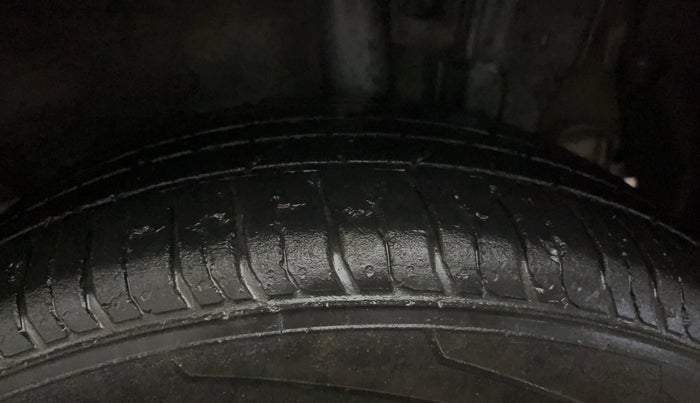 2021 Hyundai NEW I20 SPORTZ 1.2 MT, Petrol, Manual, 49,091 km, Left Rear Tyre Tread