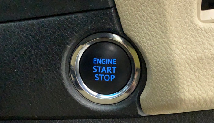 2016 Toyota Corolla Altis VL AT, Petrol, Automatic, 31,478 km, Keyless Start/ Stop Button