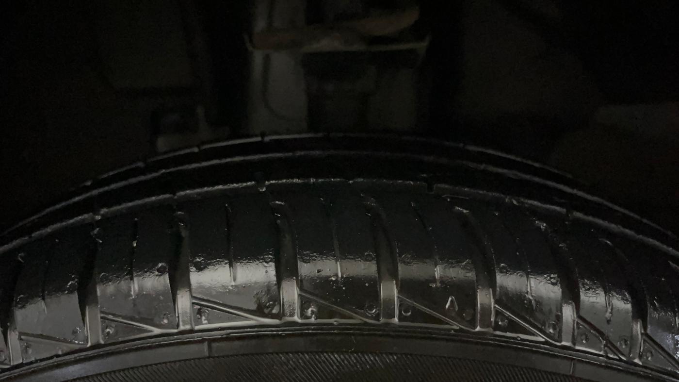 2024 Renault Kwid CLIMBER AMT 1.0, Petrol, Automatic, 20,249 km, Left Front Tyre Tread