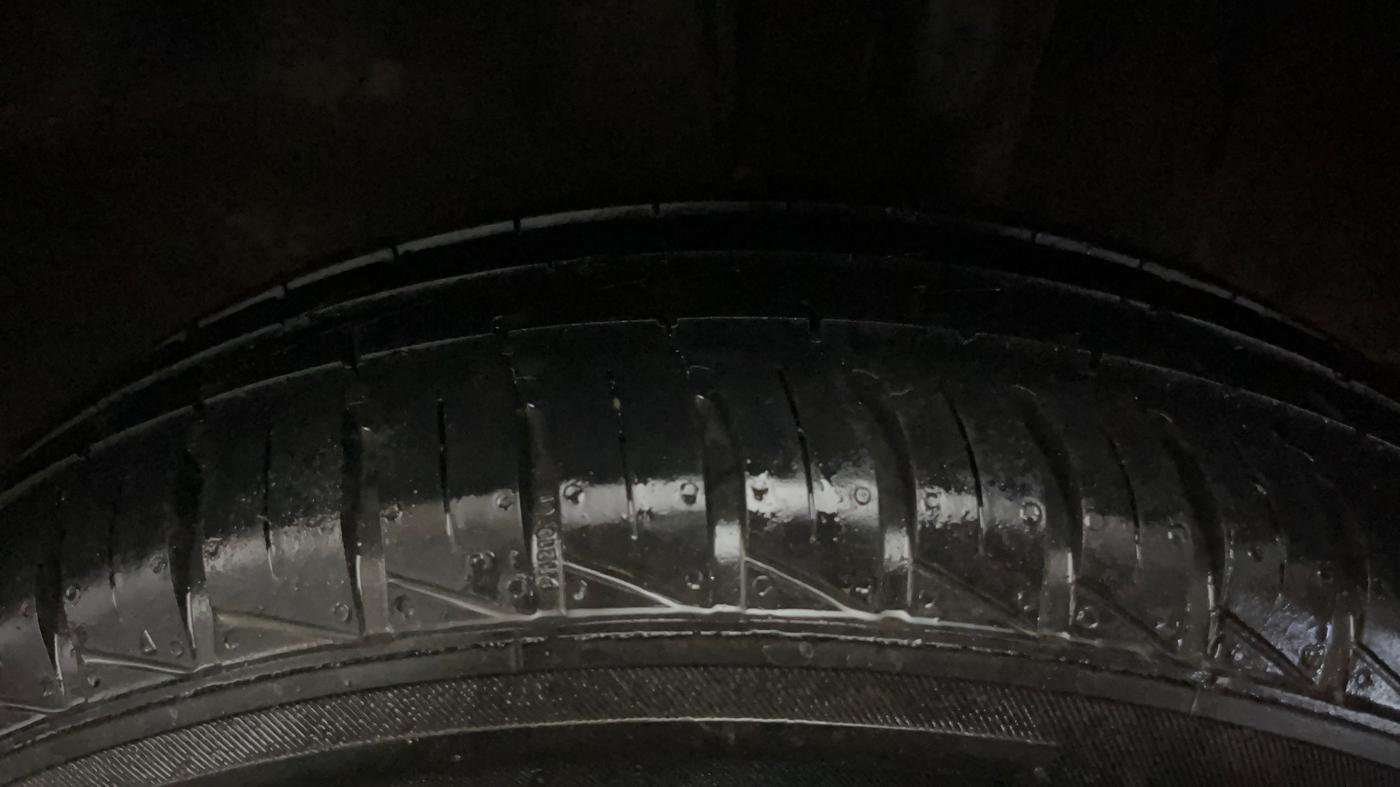 2024 Renault Kwid CLIMBER AMT 1.0, Petrol, Automatic, 20,249 km, Left Rear Tyre Tread