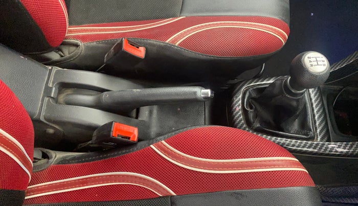 2016 Maruti Swift VXI, Petrol, Manual, 41,596 km, Gear Lever