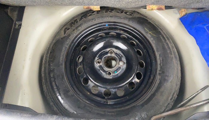 2016 Maruti Swift VXI, Petrol, Manual, 41,596 km, Spare Tyre