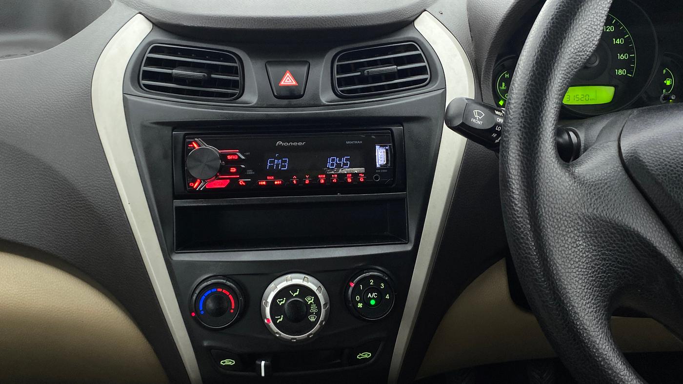 2017 Hyundai Eon ERA PLUS, Petrol, Manual, 31,563 km, Air Conditioner