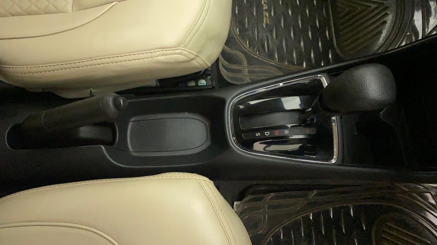 2019 Honda Amaze 1.2L I-VTEC VX CVT, Petrol, Automatic, 37,227 km, Gear Lever