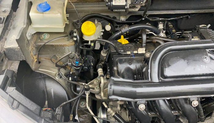 2022 Renault Kwid RXT 1.0 AMT (O), Petrol, Automatic, 24,936 km, Engine View - Right