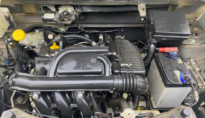 2022 Renault Kwid RXT 1.0 AMT (O), Petrol, Automatic, 24,936 km, Engine View