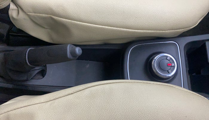 2022 Renault Kwid RXT 1.0 AMT (O), Petrol, Automatic, 24,936 km, Gear Lever