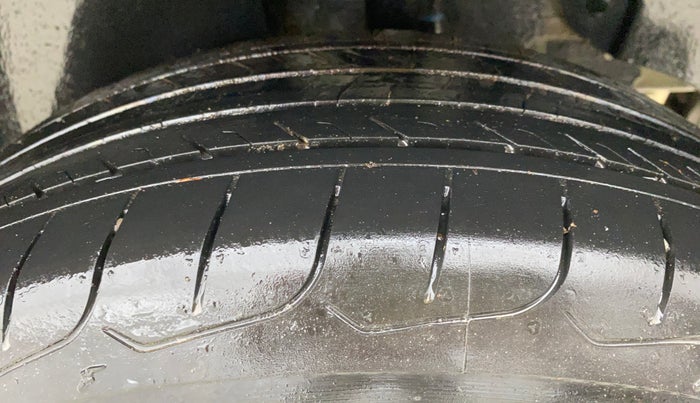 2024 KIA SELTOS  HTK 1.5 PETROL MT, Petrol, Manual, 39,173 km, Left Rear Tyre Tread