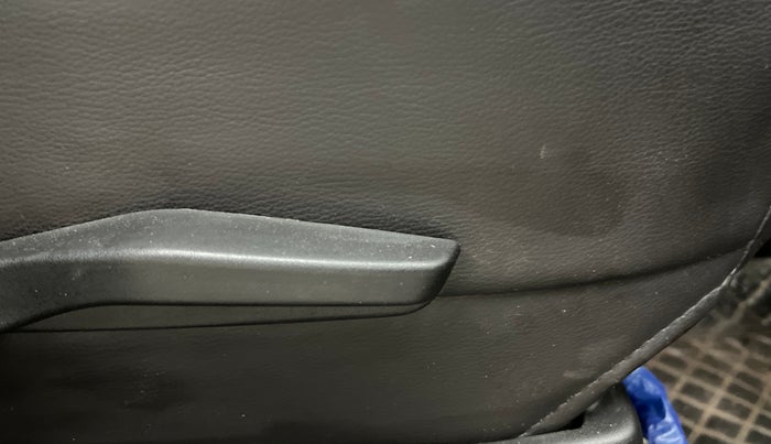 2021 Maruti XL6 ALPHA MT, Petrol, Manual, 1,15,527 km, Driver Side Adjustment Panel