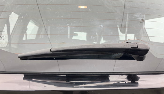 2021 Maruti XL6 ALPHA MT, Petrol, Manual, 1,15,527 km, Rear Wiper