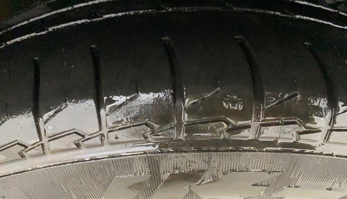 2020 Maruti XL6 ZETA MT, Petrol, Manual, 60,248 km, Left Rear Tyre Tread