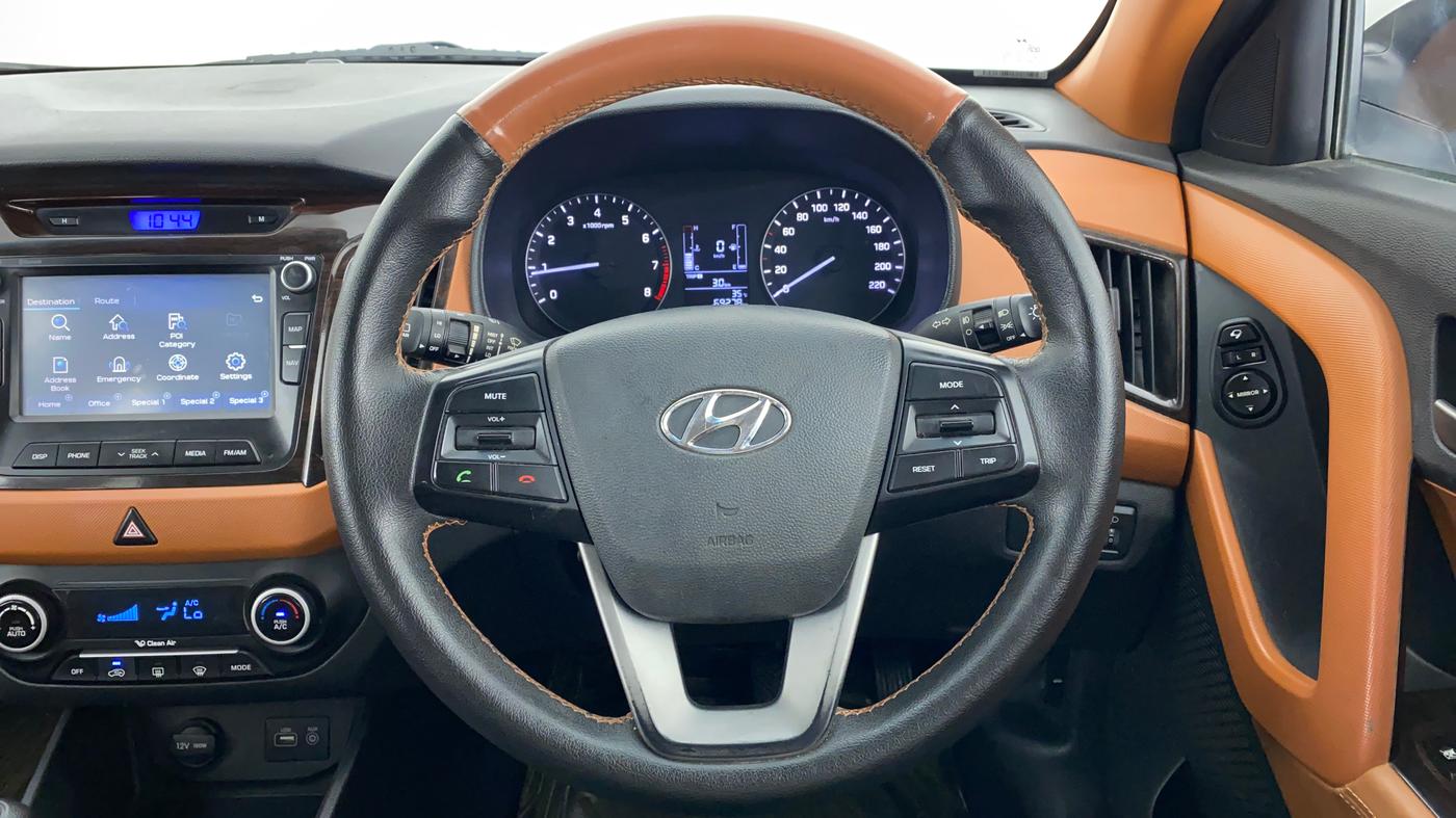2015 Hyundai Creta 1.6 SX PLUS PETROL, Petrol, Manual, 69,619 km, Steering Wheel Close Up