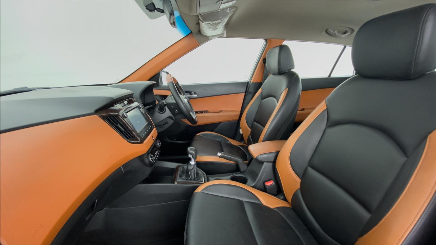 2015 Hyundai Creta 1.6 SX PLUS PETROL, Petrol, Manual, 69,619 km, Right Side Front Door Cabin