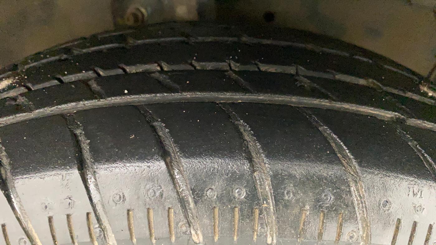 2016 Maruti Celerio ZXI AMT, Petrol, Automatic, 36,799 km, Right Front Tyre Tread