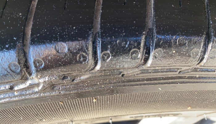 2019 Volkswagen Ameo HIGHLINE PLUS 1.5L 16 ALLOY, Diesel, Manual, 49,461 km, Left Front Tyre Tread