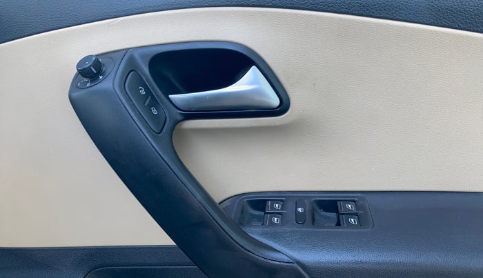 2019 Volkswagen Ameo HIGHLINE PLUS 1.5L 16 ALLOY, Diesel, Manual, 49,461 km, Driver Side Door Panels Control