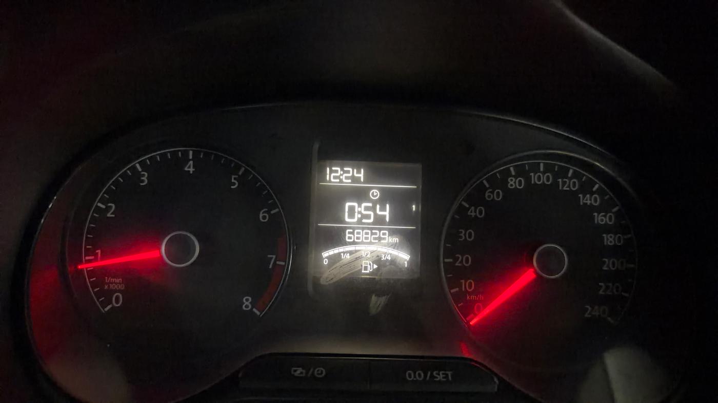 2016 Volkswagen Polo COMFORTLINE 1.2L, Petrol, Manual, 68,818 km, Odometer Image