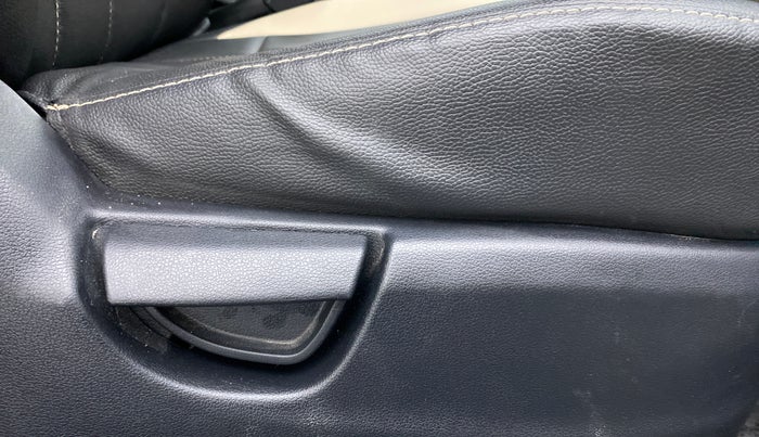 2019 Hyundai NEW SANTRO SPORTZ AMT, Petrol, Automatic, 19,340 km, Driver Side Adjustment Panel