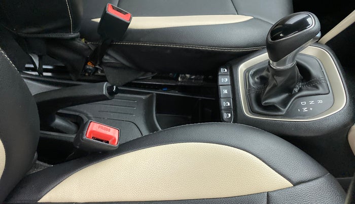2019 Hyundai NEW SANTRO SPORTZ AMT, Petrol, Automatic, 19,340 km, Gear Lever