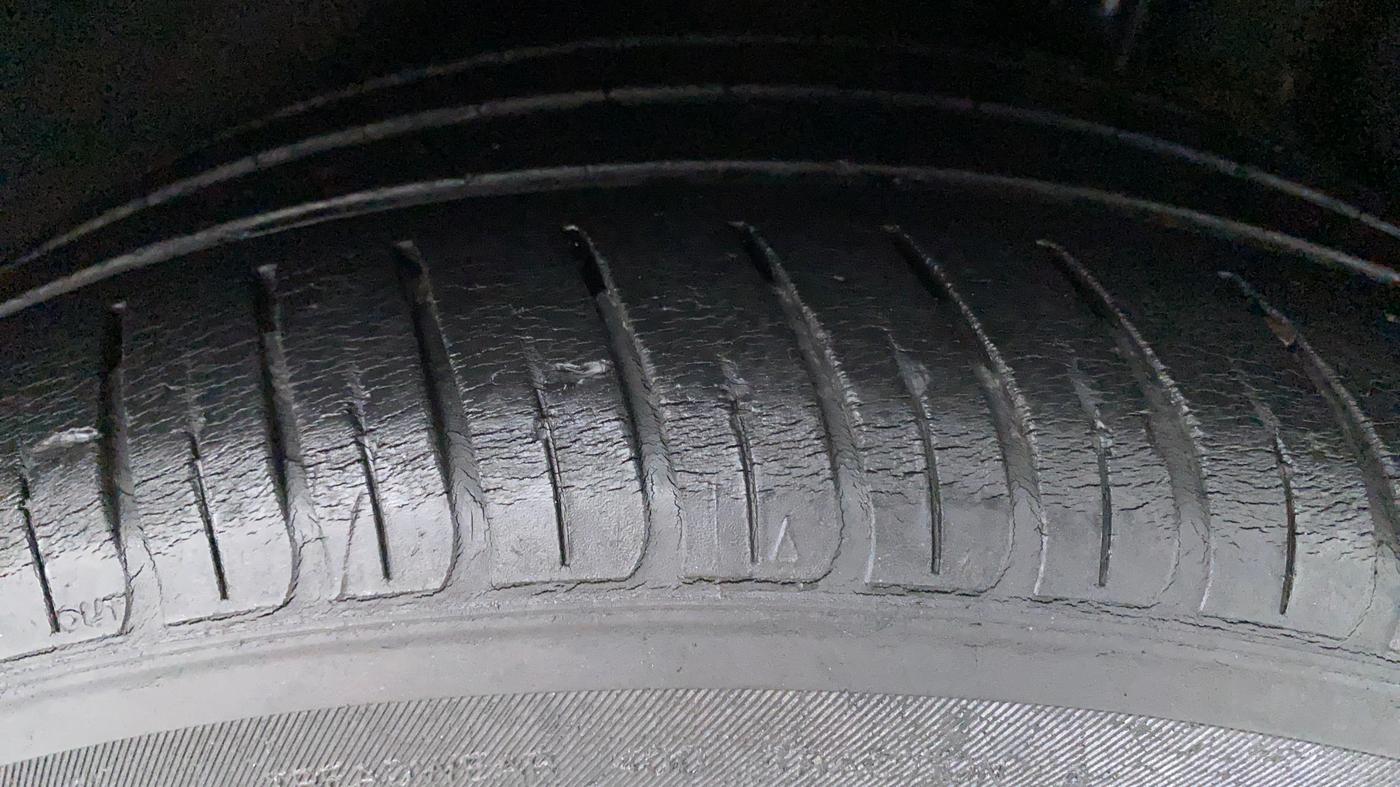 2017 Hyundai New Elantra 2.0 SX (O) AT, Petrol, Automatic, 51,668 km, Right Rear Tyre Tread
