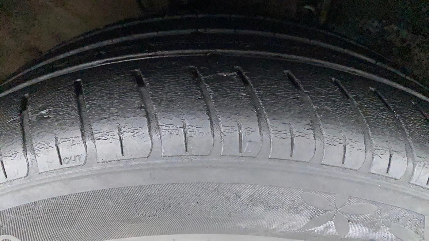 2017 Hyundai New Elantra 2.0 SX (O) AT, Petrol, Automatic, 51,668 km, Right Front Tyre Tread
