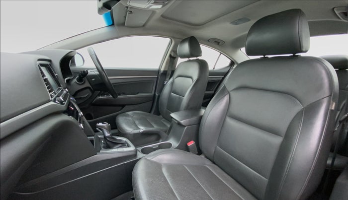 2017 Hyundai New Elantra 2.0 SX (O) AT, Petrol, Automatic, 51,668 km, Right Side Front Door Cabin View
