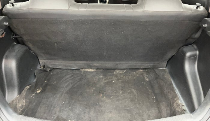 2014 Hyundai Grand i10 SPORTZ 1.2 KAPPA VTVT, Petrol, Manual, 99,524 km, Boot Inside