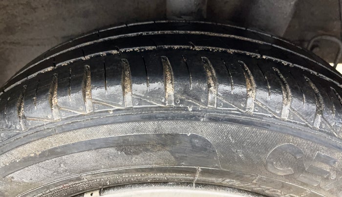 2014 Hyundai Grand i10 SPORTZ 1.2 KAPPA VTVT, Petrol, Manual, 99,524 km, Left Rear Tyre Tread