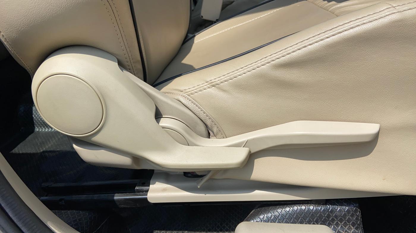 2020 Maruti Dzire VXI AMT, Petrol, Automatic, 46,797 km, Driver Side Adjustment Panel