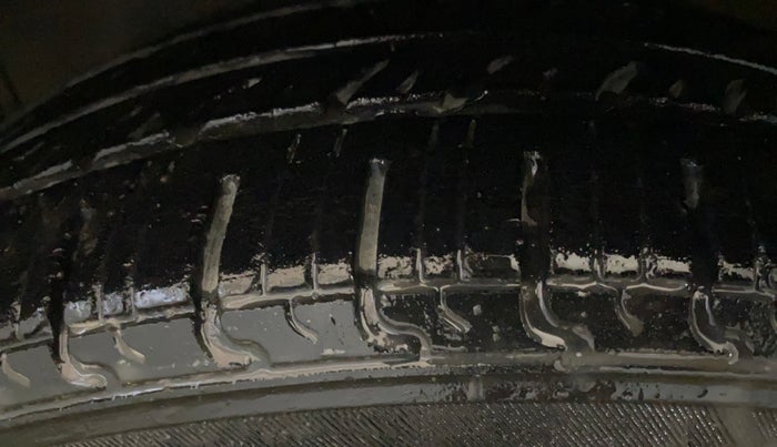 2017 Maruti Celerio VXI, Petrol, Manual, 43,031 km, Left Front Tyre Tread