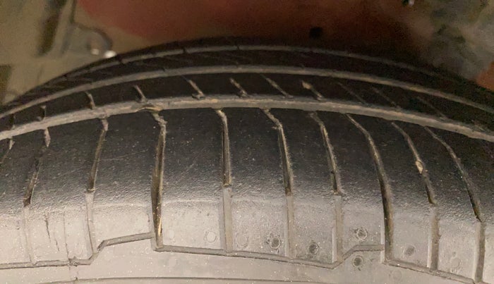 2015 Maruti Celerio ZXI AMT, Petrol, Automatic, 54,473 km, Left Front Tyre Tread