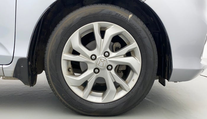 2018 Honda Amaze 1.5 V CVT I-DTEC, Diesel, Automatic, 75,137 km, Right Front Wheel