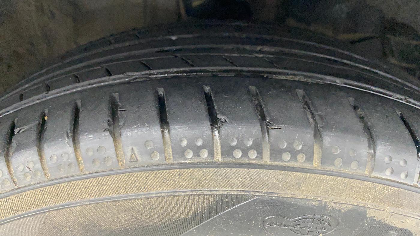 2018 Honda Amaze 1.5 V CVT I-DTEC, Diesel, Automatic, 75,137 km, Right Front Tyre Tread