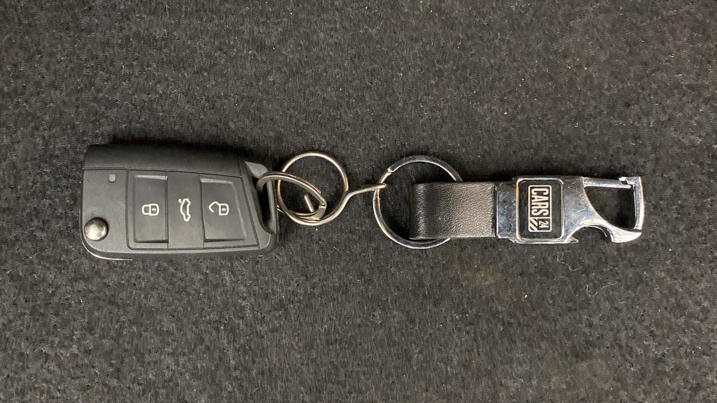 2021 Skoda KUSHAQ STYLE 1.5L TSI MT, Petrol, Manual, 17,136 km, Key Close Up