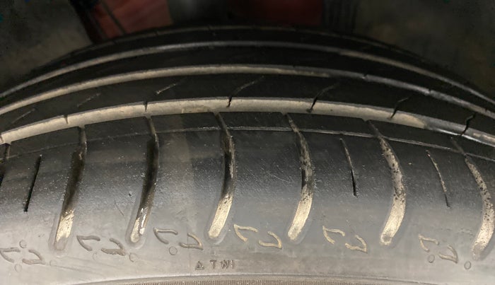 2021 Skoda KUSHAQ STYLE 1.5L TSI MT, Petrol, Manual, 17,136 km, Right Front Tyre Tread