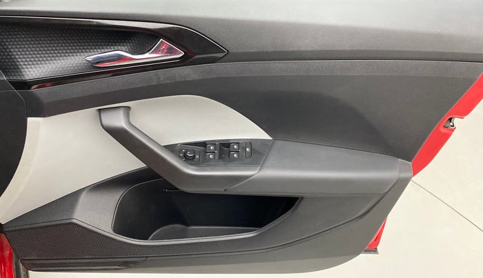 2021 Skoda KUSHAQ STYLE 1.5L TSI MT, Petrol, Manual, 17,136 km, Driver Side Door Panels Control