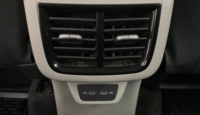 2021 Skoda KUSHAQ STYLE 1.5L TSI MT, Petrol, Manual, 17,136 km, Rear AC Vents