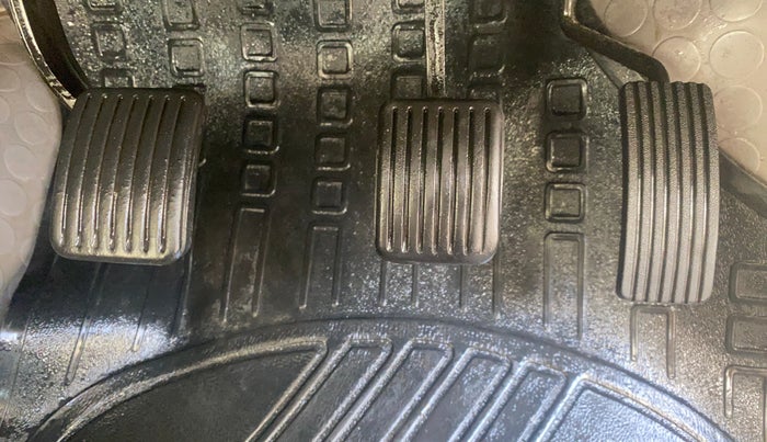 2015 Hyundai i10 MAGNA 1.1, Petrol, Manual, 83,365 km, Pedals