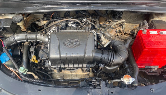 2015 Hyundai i10 MAGNA 1.1, Petrol, Manual, 83,365 km, Engine View