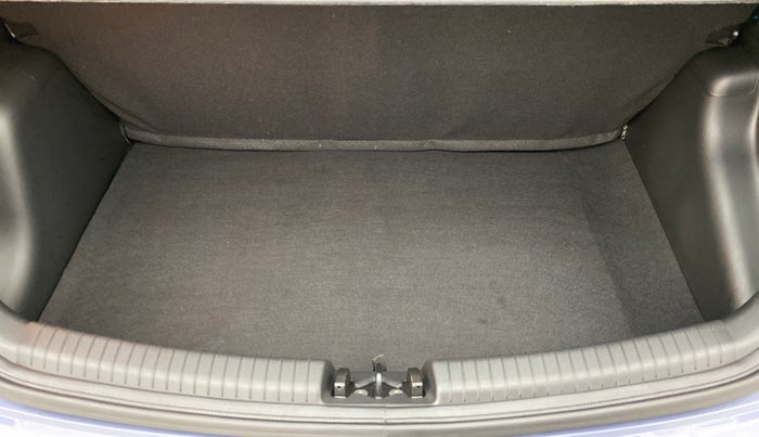2016 Hyundai Grand i10 ASTA 1.2 (O) VTVT, Petrol, Manual, 1,919 km, Boot Inside